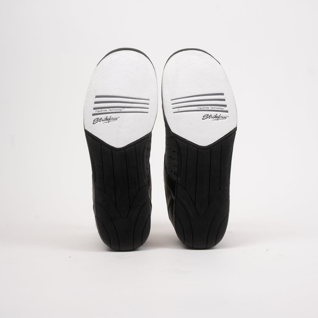The perfect bowling shoe for entry level bowlers.